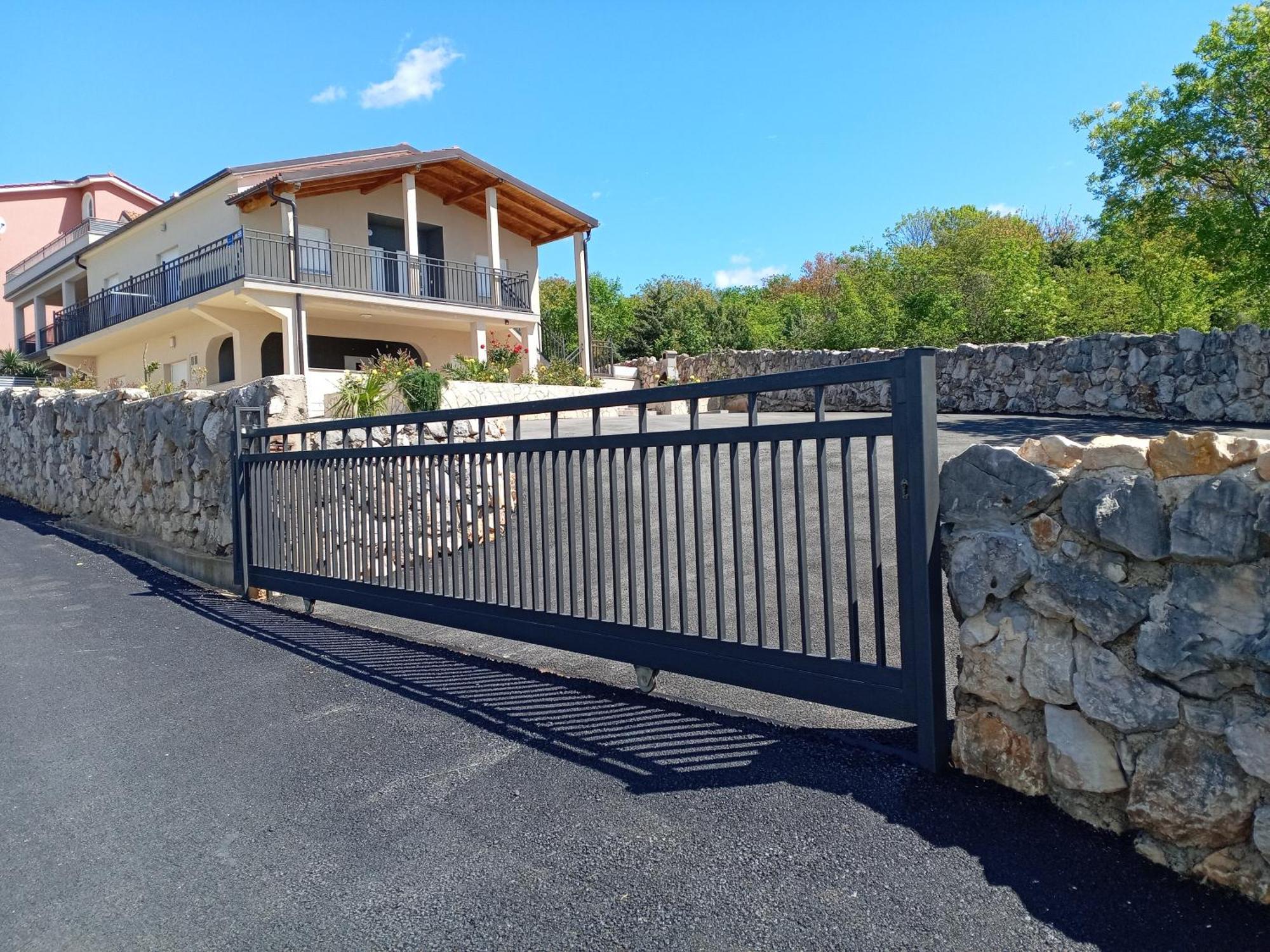 Apartmani Suzana Crikvenica Exterior foto