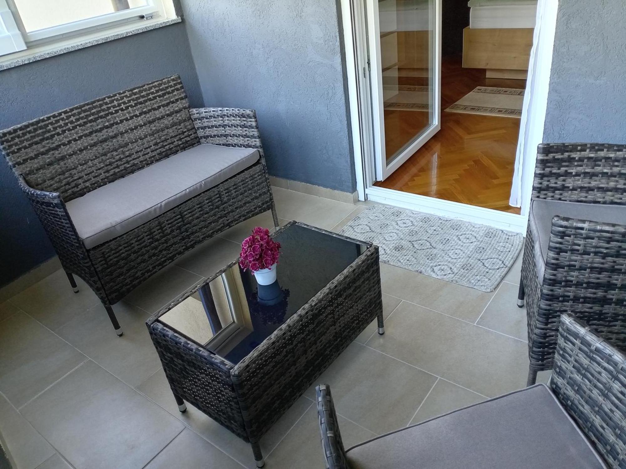 Apartmani Suzana Crikvenica Exterior foto